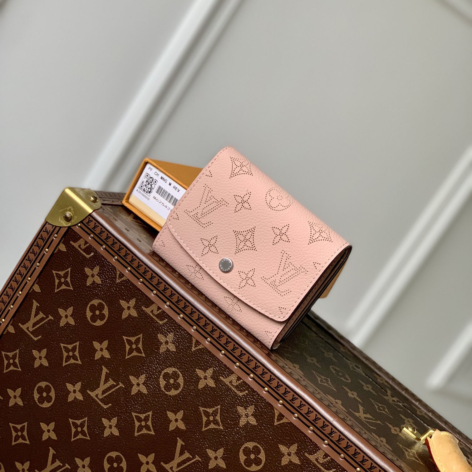 LV Wallets - Click Image to Close